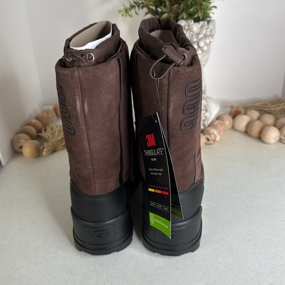 UGG Australia Classic Klamath Short Boots - Waterproof Sz 8 - Picture 7 of 15